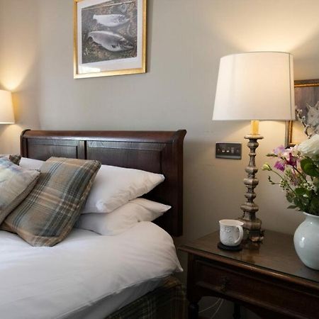 The Apple Rooms - Houghton Lodge สต็อคบริดจ์ ภายนอก รูปภาพ