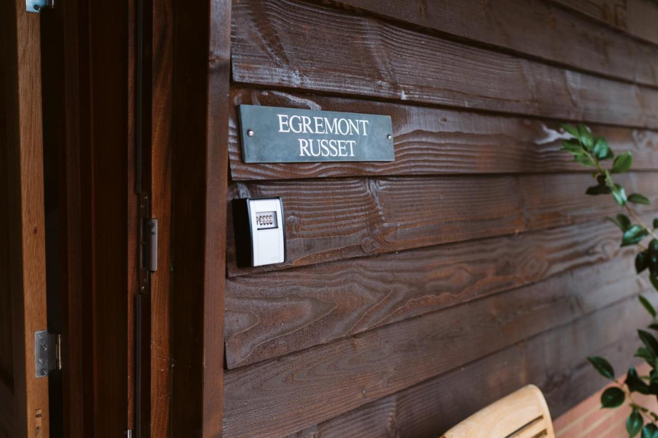 The Apple Rooms - Houghton Lodge สต็อคบริดจ์ ภายนอก รูปภาพ