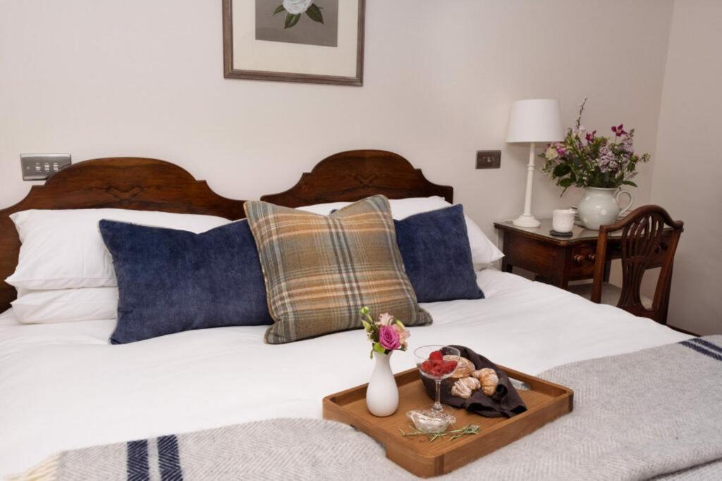 The Apple Rooms - Houghton Lodge สต็อคบริดจ์ ภายนอก รูปภาพ
