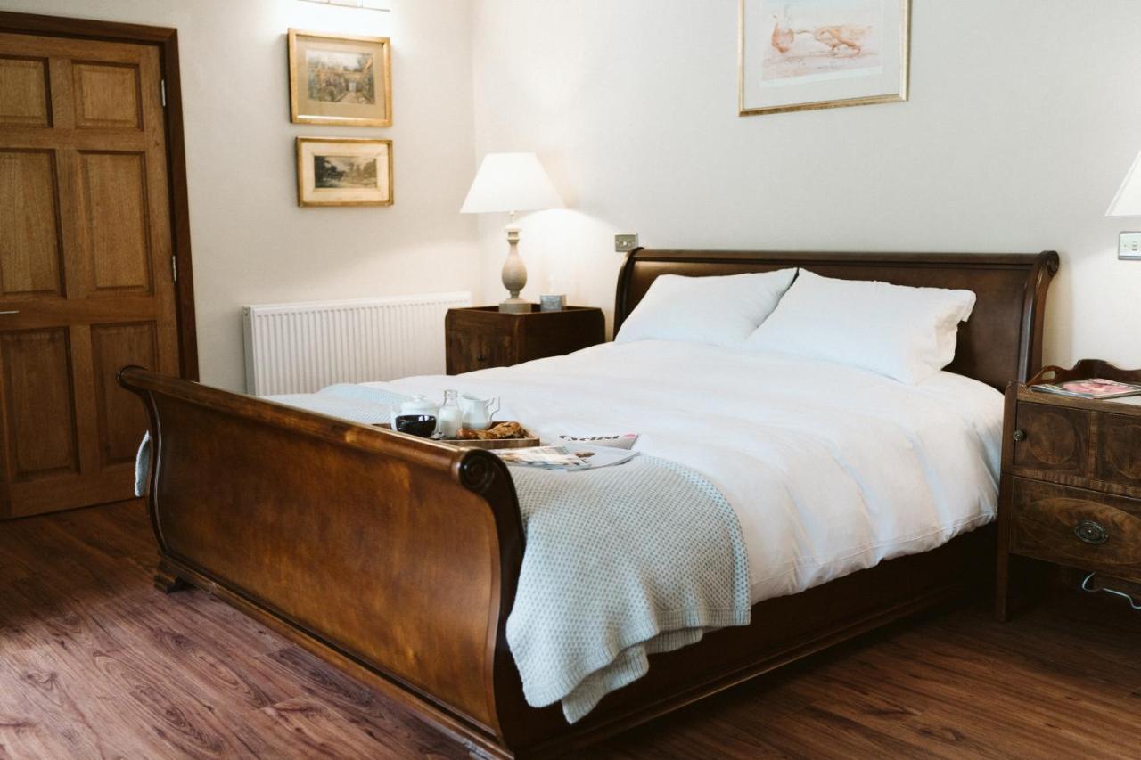 The Apple Rooms - Houghton Lodge สต็อคบริดจ์ ภายนอก รูปภาพ