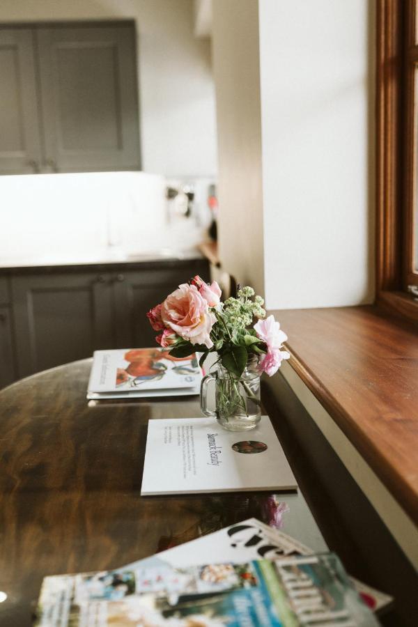 The Apple Rooms - Houghton Lodge สต็อคบริดจ์ ภายนอก รูปภาพ