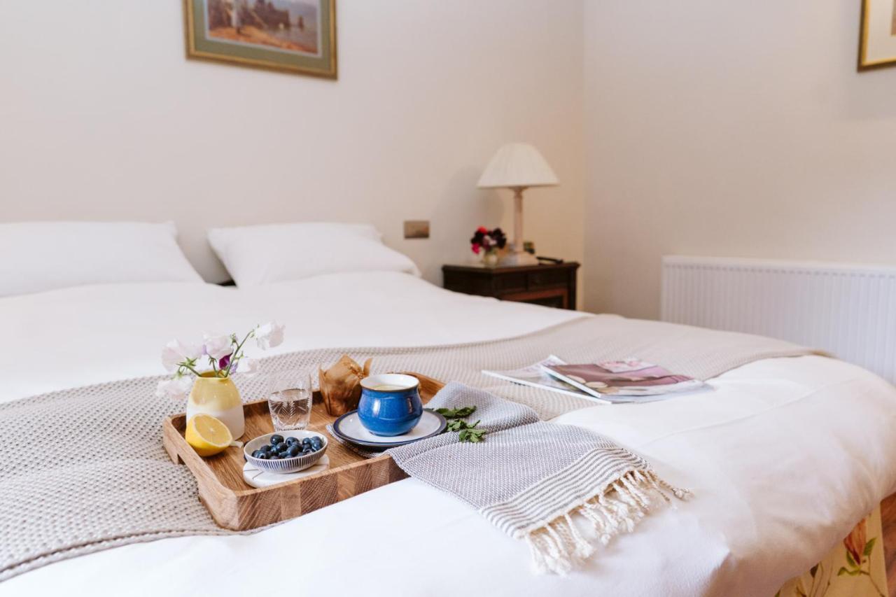 The Apple Rooms - Houghton Lodge สต็อคบริดจ์ ภายนอก รูปภาพ